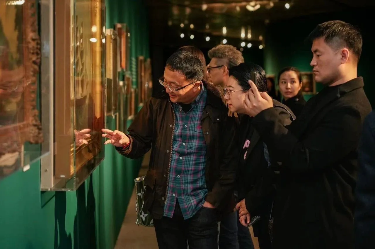 The Meeting of Chinese and Western Art