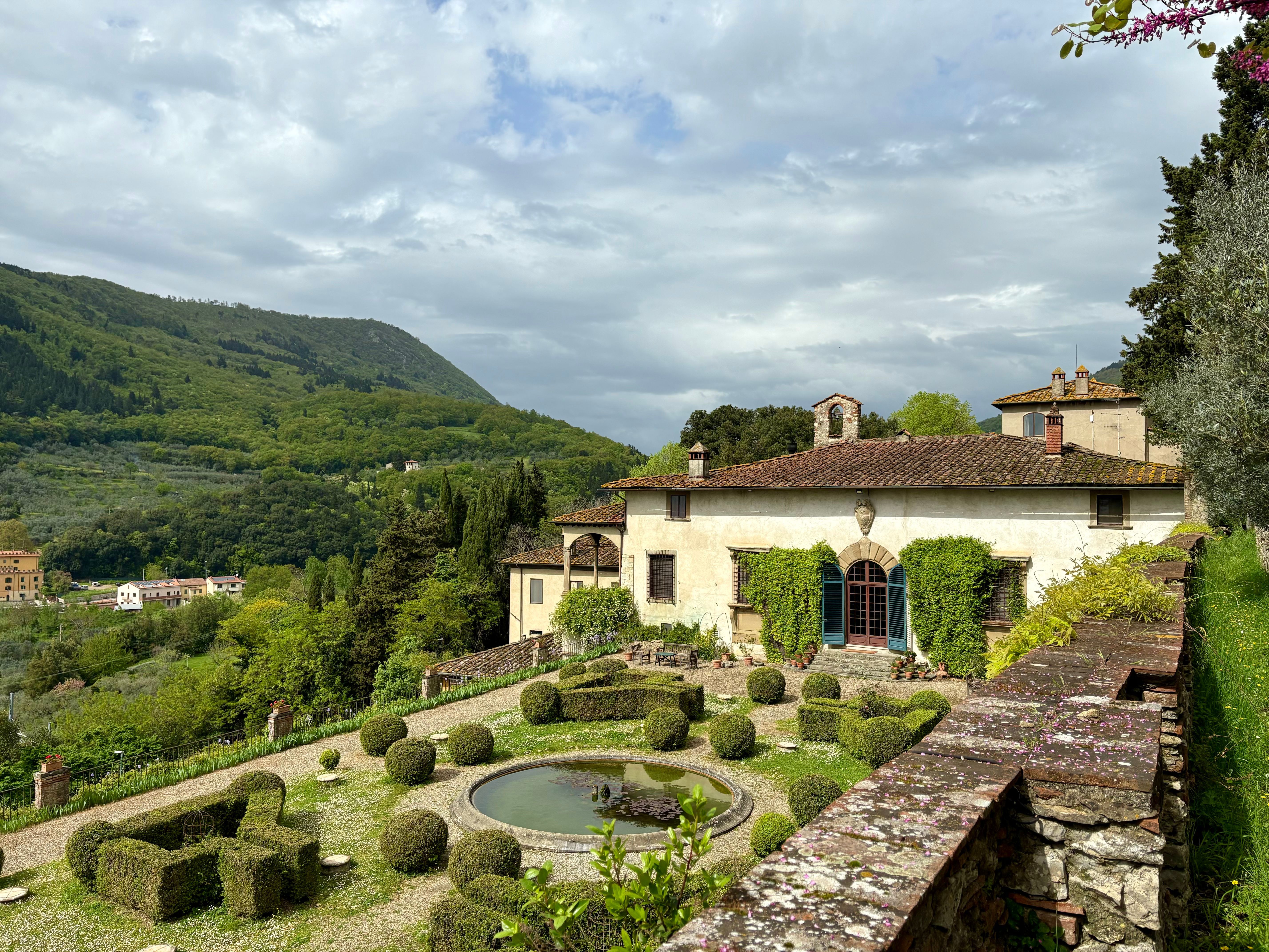 In the Rucellai Garden, together